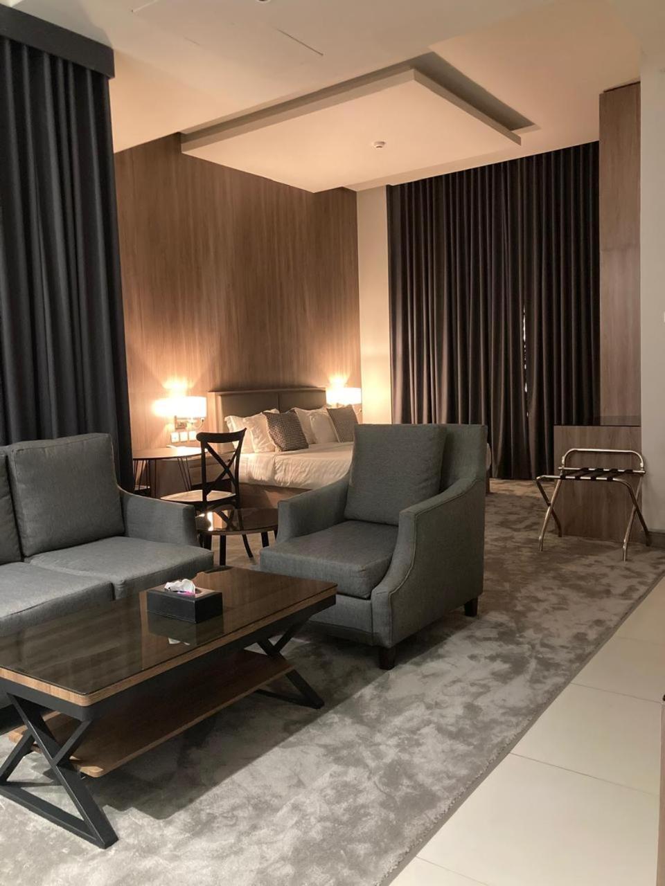Land Walk Al Aqiq Lejlighedshotel Riyadh Eksteriør billede